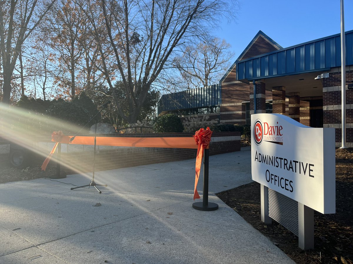 DavieArts's tweet photo. We Enjoyed Our Wonderful ‘Mebane Education Center’ Ribbon Cutting!  It’s Such A Fantastic Facility!  ✨ The Mebane Foundation Has Blessed Our Community Immensely!   Thank You!  Thank You! @DavieCountySch #Fortunate #StrongSchools https://t.co/awNbjAbaqy