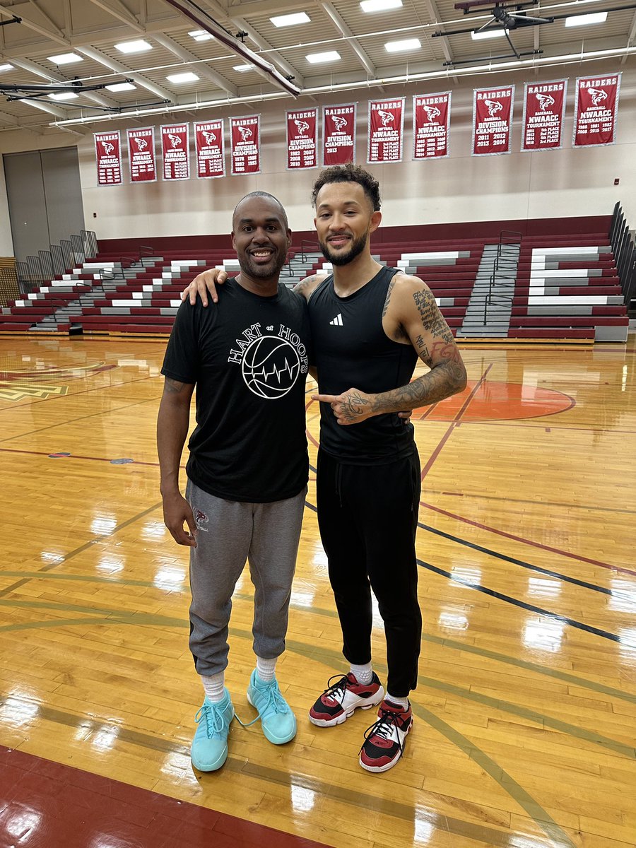 Kenny Hart (@kennyhart3) on Twitter photo If you know we started a journey at 5am his Freshman year of high school.. full circle your last 5am before you head to Croatia 🇭🇷 as a Pro. Congratulations on your next chapter of life. #HartofHoops <a href="/_TrillyTre/">Trevante Anderson</a> If you know we started a journey at 5am his Freshman year of high school.. full circle your last 5am before you head to Croatia 🇭🇷 as a Pro. Congratulations on your next chapter of life. #HartofHoops <a href="/_TrillyTre/">Trevante Anderson</a>