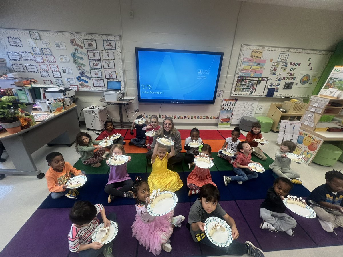 Today, we learned about the importance of the menorah and the history of Hanukkah! Thank you Mrs. Berry for the lesson and the gifts! <a href="/docdrewlovett/">Andrew Lovett Jr., Ph. D.</a> @bridget92070 <a href="/drjoyeinpearls/">Joye Bradley, Ed.D.</a>