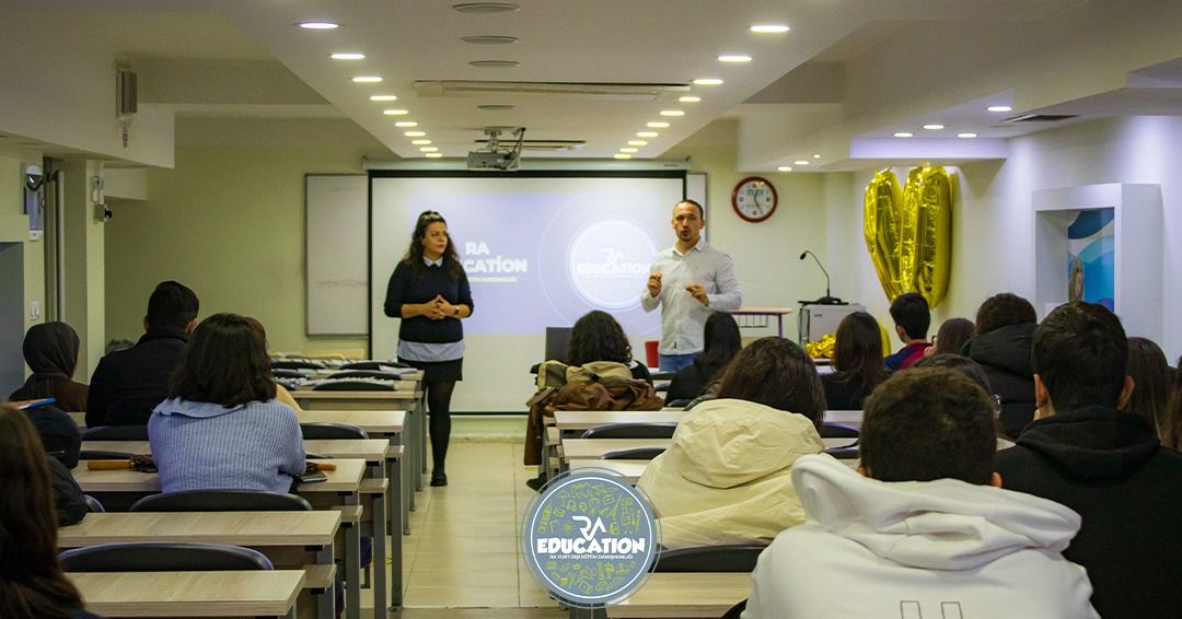 Ra Yurt Dışı Eğitim Danışmanlığı Seminerlerimiz devam ediyor. Bugün Çankaya Eğitim Şubemizde öğrencilerimizle buluştuk. 😊

#RaEducation #RadikalEğitimKurumları #YurtDışıEğitim