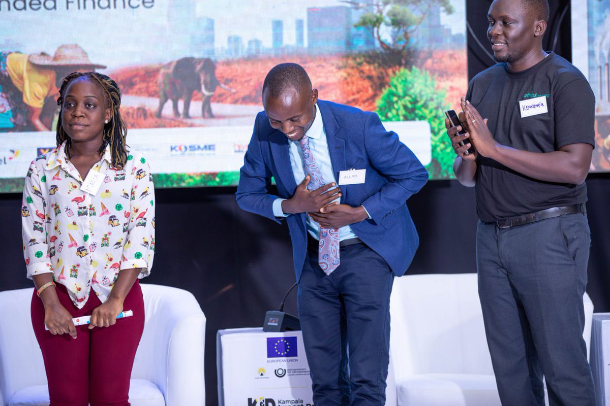 EinsteinRising's tweet image. Congratulations to Rada Shoes upon winning the #PitchingCompetition 🎊

He will receive a grant that will aid in the continuity of his shoe business.
His target market is children in remote areas whose parents earn less than $50 a month.

#KID2023 
#GreenFinancing