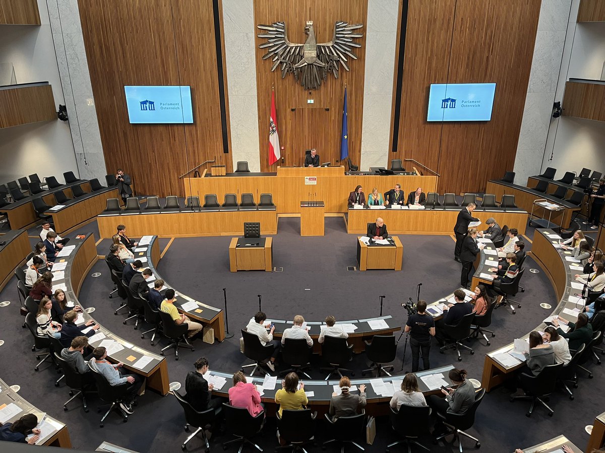 Parlament Österreich tweet media
