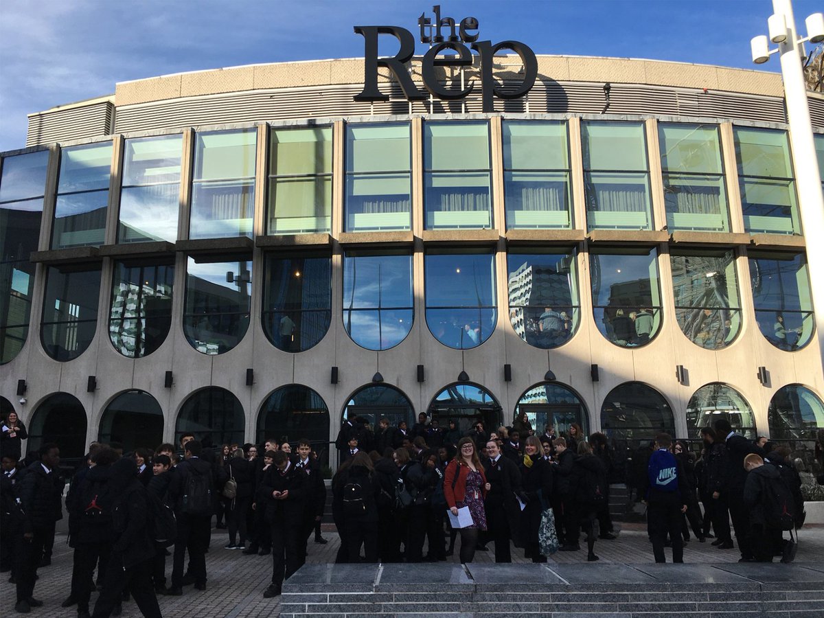 NEWS: Year 9 Aquinas Experience to the Birmingham Rep Theatre stacs.org/News/Year-9-Aq… 

.
.
.
#committedlearners #exceptionalpeople #stacs #kingsnorton #catholicschools #southbirmingham #lumenchristi