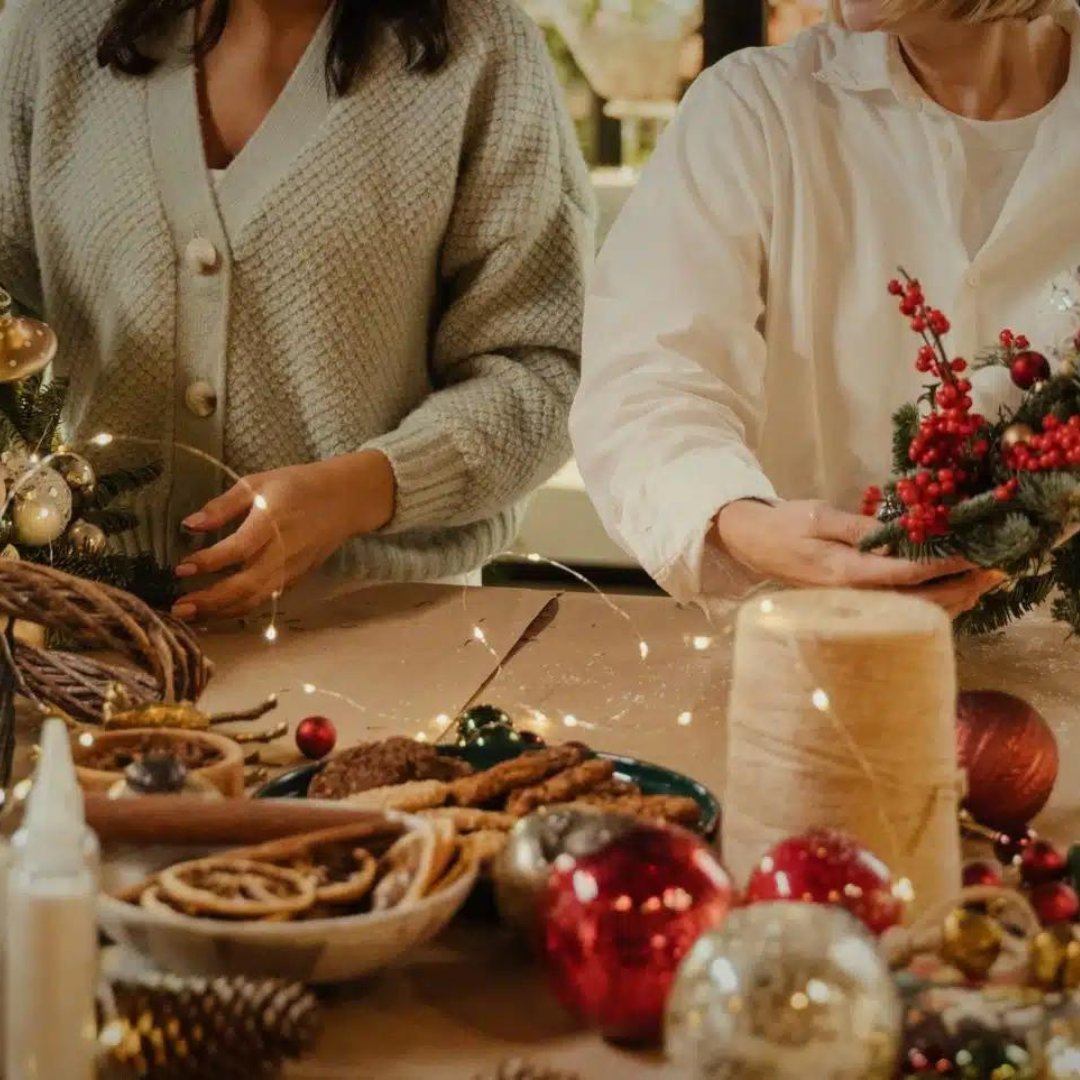 Hello December! ❤️🎄Unwrap the magic of #Christmas with beautiful memories, delicious food and festive moments at Salomons Estate. We can't wait for the celebrations to begin!⭐

#royaltunbridgewells #visitkent