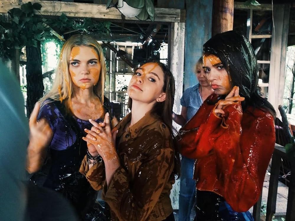 fredikinsburkle's tweet photo. JUST CALL US CHARLIE’S ANGELS https://t.co/nAft26RRSy