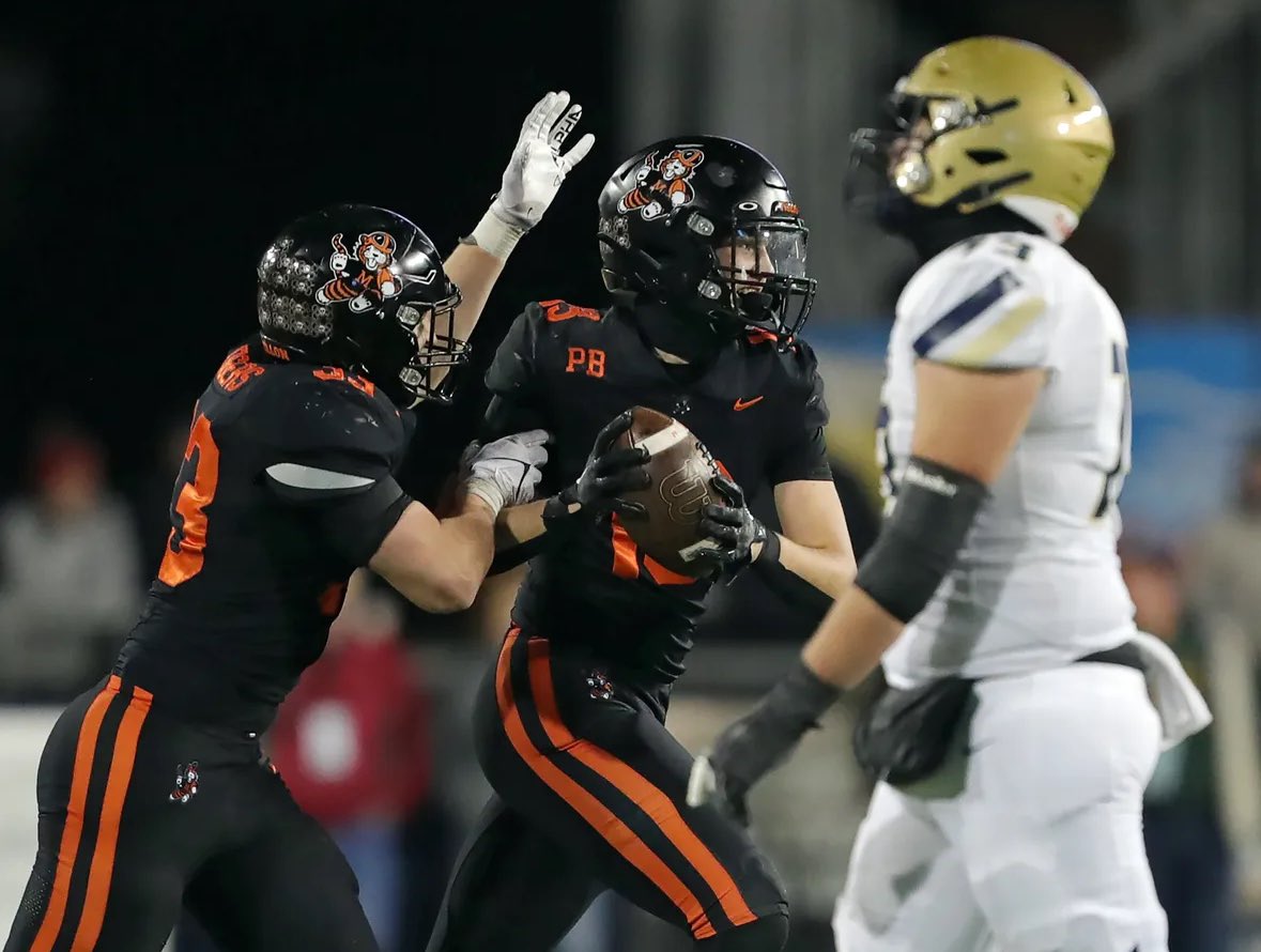 I can’t thank Hoban enough for everything this program and school has done for me. Sad to see we couldn’t pull through in the final game to bring it home, But I love all of my guys and coaches for life. #FHK 73 out💔