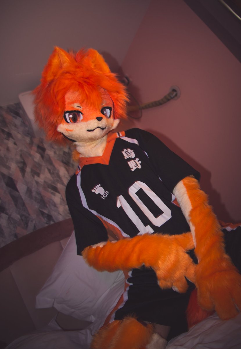 “嘘……这是我们的秘密哦” #furry #fursuit #FursuitEveryday