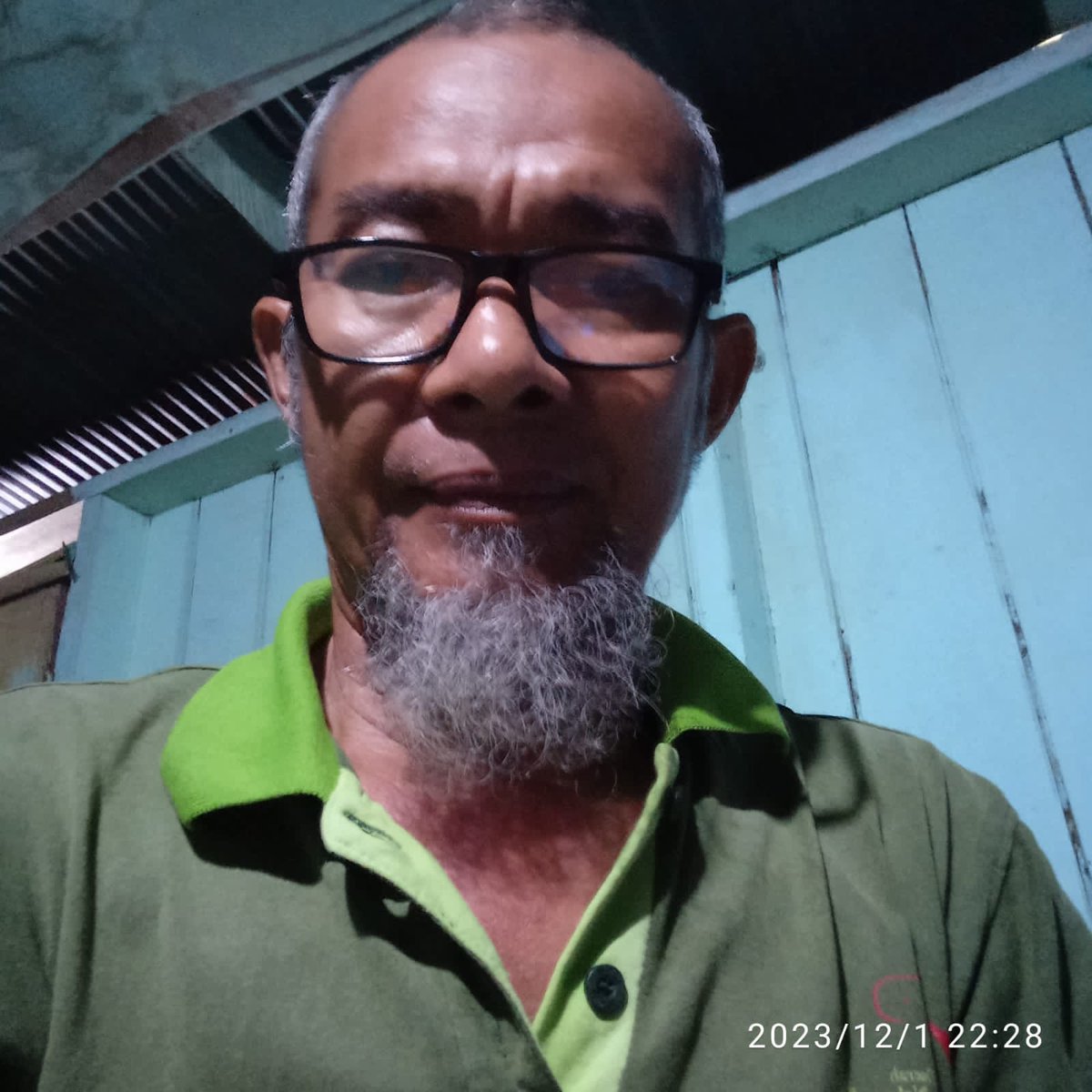 JulianusKornel2's tweet photo. Orang kaltim. Umur 64 thn https://t.co/KUNjw1Qhjv