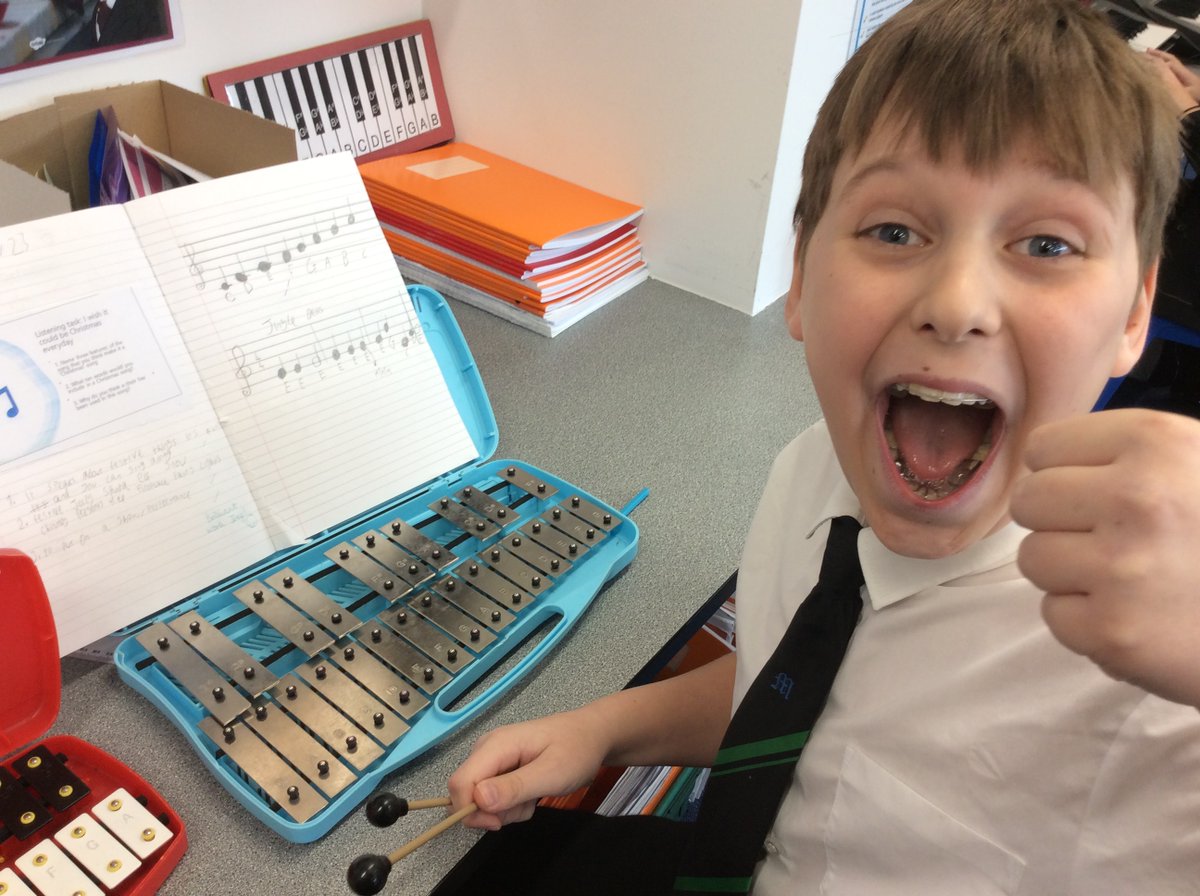mayfieldschool's tweet image. 𝐖𝐞𝐞𝐤𝐥𝐲 𝐌𝐮𝐬𝐢𝐜! 🎹

Year 7 are learning how to write standard notation and play jingle bells following their own music. Year 9 had their second composer visit.

#mightymayfield #mayfieldschool #mayfield #missschoolmissout #music #musicweekly #community #portsmouth