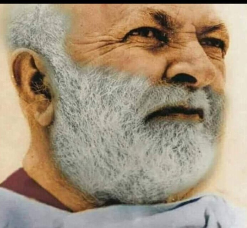 خان شهید او د هغه ارمانونه۔۔۔۔!
خان شهید عبدالصمد خان د خپل وخت هغه وژنري سیاستمدار او نابغه وو چي په یوه ډېره پسمانده او شاته پاته سیمه کښې يې نه یواځي د یوه مترقي قامپاله خوځښت بنیاد کښېښود بلکې هغه په یوه سر د انګریز استعمار  د ظلم او جبر په مقابل کښې
#BeaconOfFreedom