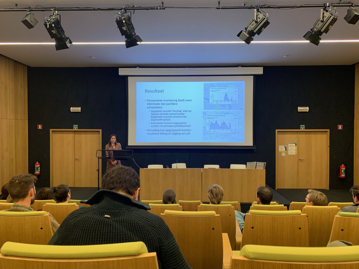 Tijdens de #VLAIOCityofThings intervisie presenteerde VERA projectcoördinator <a href="/CahyTinne/">Tinne Cahy</a> de aanpak en resultaten van het project voor de monitoring van de Laak 🌊

Een knap samenwerkingsproject met de #gemeenteTremelo, de #gemeenteBegijnendijk en de <a href="/VMMbe/">Vlaamse Milieumaatschappij</a>, met de steun van