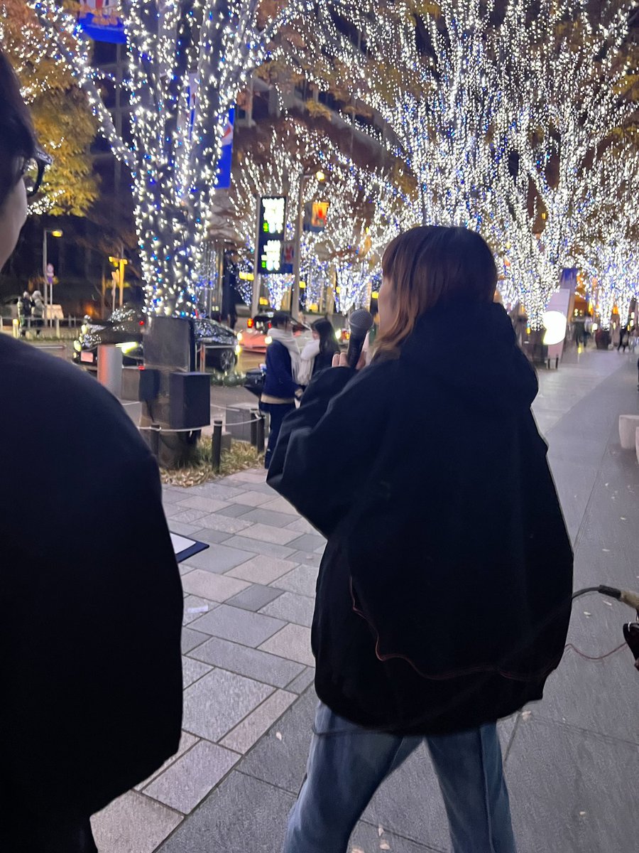 aim_anngold's tweet photo. #あいみょん のオールナイトニッポンGOLD
お聴き頂きありがとうございました!

まきちゃん、TK、ありがとう!!🙏

#Mステ から有楽町に向かった年内最後の放送をradikoタイムフリーでぜひもう一度📻
👉https://t.co/2dlZci7NuG

#あいみょんANNG #あのね

スタッフが驚いた足の腱🦶切れてます https://t.co/M62pPG4brL