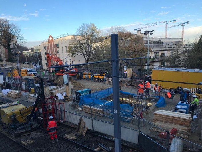[Interruption ❌ ] Point de situation : les équipes techniques sont toujours mobilisées pour remettre en service la ligne #T2 en toute sécurité. Les études des sols ont permis de déterminer l’ensemble des travaux nécessaires avant la remise en service de la ligne entière. #RATP
