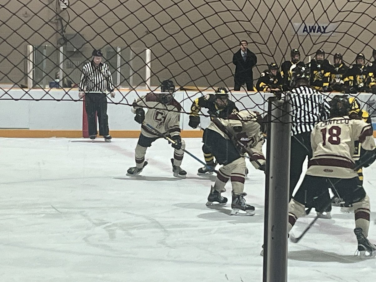 suzysully77's tweet photo. Check out great high school hockey action in Brandon this weekend. Come cheer on the @Crocus_Hockey Plainsmen! https://t.co/d8P931CiS1