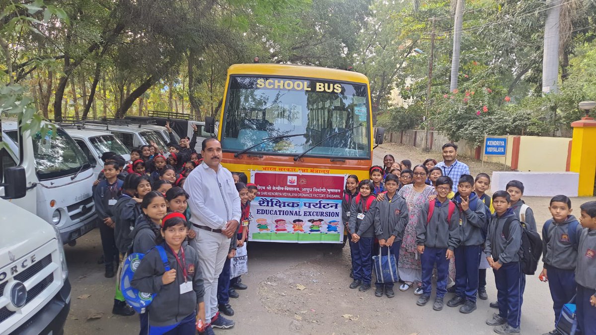 kvofbhusawal's tweet photo. Educational Excursion 2023-24

PM SHRI K.V. Ordinance Factory Bhusawal  organised Educational trip for class IV students to Changdev Temple &amp; Triveni Sangam, Muktainagar. @kvofbhusawal

#EducationalExcursion

@KVS_HQ
@KvsMumbai https://t.co/hlDdyrKInG