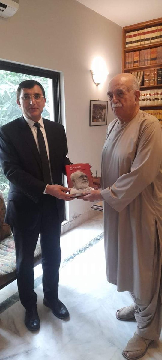 KaliwalWazir's tweet image. @MKAchakzaiPKMAP Dedicated To @BarristerGohar #KhanShaheed Book #LifeAndTime 
#BeacomOfFreedom