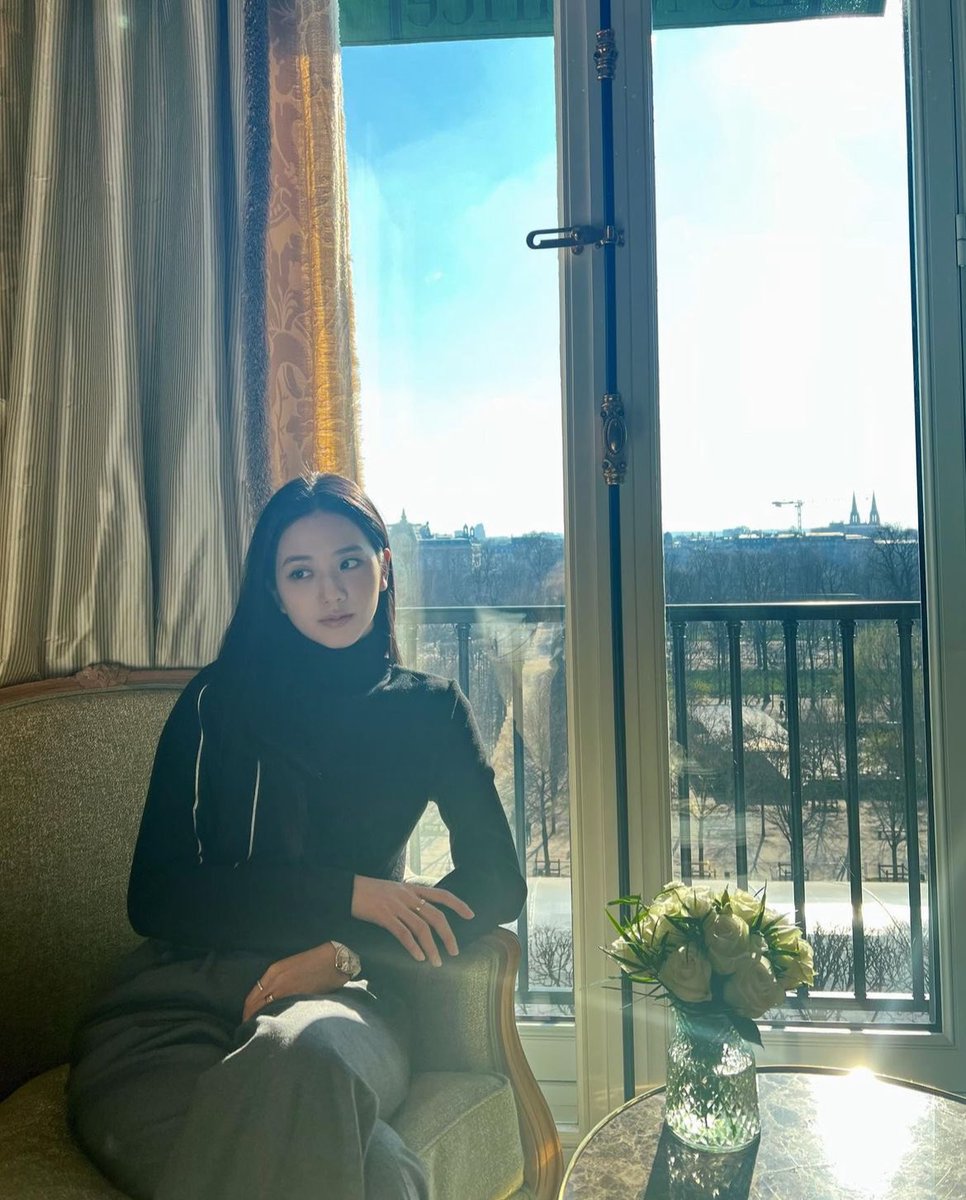 Valentine99☉ ℝ ∀ tweet media