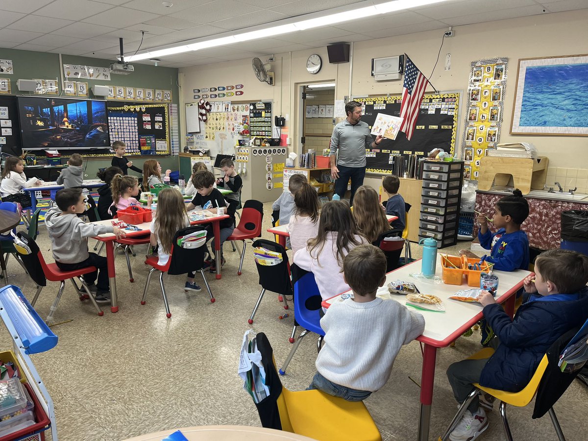 Ashley Jelinski tweet media