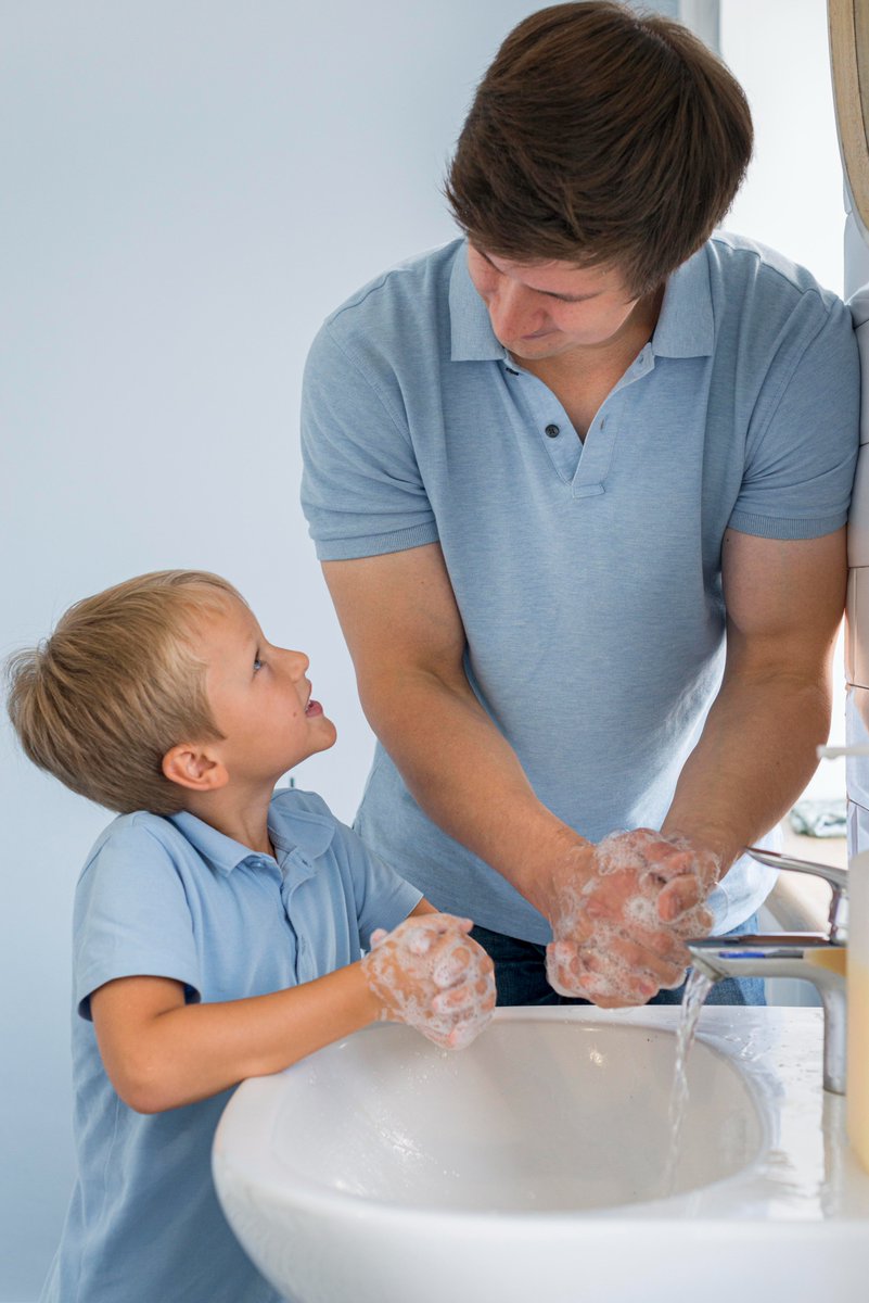 Baybee_IN's tweet photo. Remember, anyone who holds your baby must have clean hands.

❤️Explore our blogs: https://t.co/8oIoByqo2y
❤️Shop with us:https://t.co/6qpmdljuua

#Baybee #baby #babycare #pregnancy #parentingtips #parenting https://t.co/BfGUk0f4GK