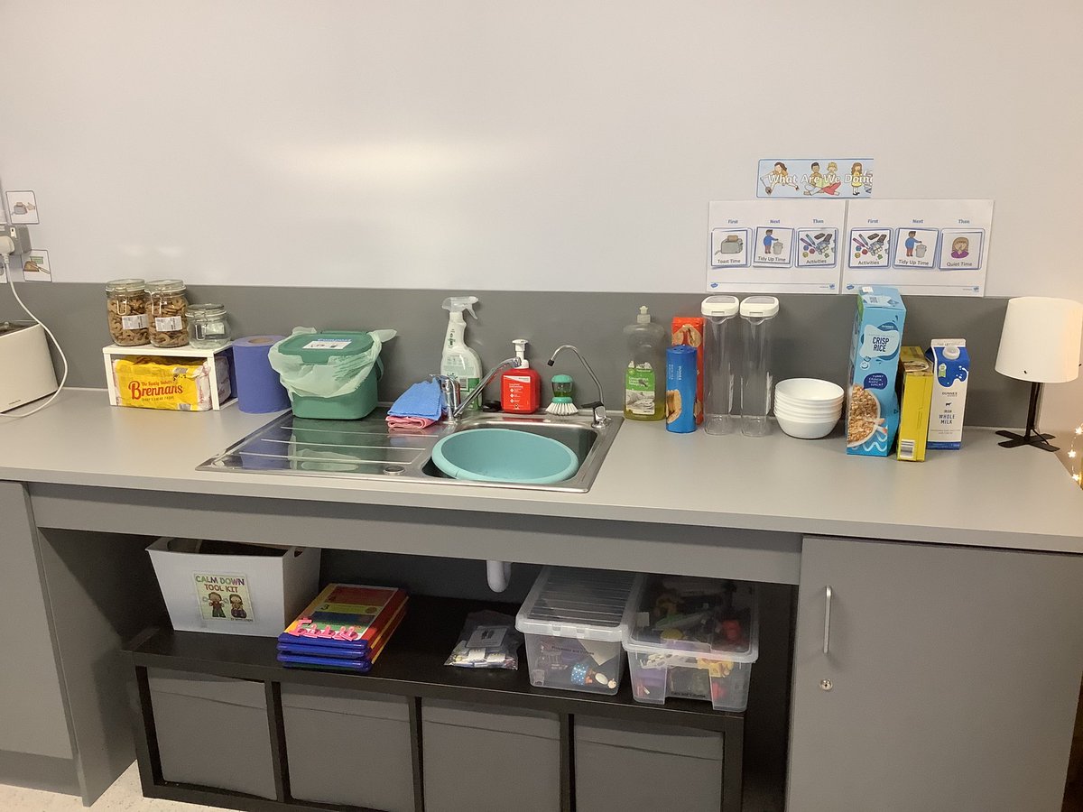 Right in the heart of our school is our beautiful Nurture Room run by Sarajane &amp; Emer. Some very lucky children start off their day in the Rainbow Room. 
#nurtureroom #nurture #feelthelove #educatetogether