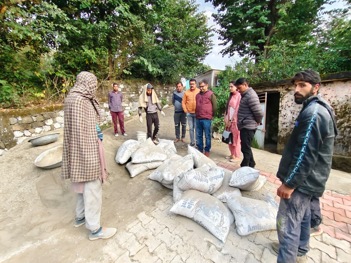 RDDREASI's tweet photo. Inspection of developmental works by ACD Reasi and BDO Panthal
#badltakhiltajammukashmir
@PMOIndia @DrJitendraSingh @OfficeOfLGJandK @mandeep082 @DMReasi @vishesh_jk @dioreasi1 https://t.co/nxCPQG77d7