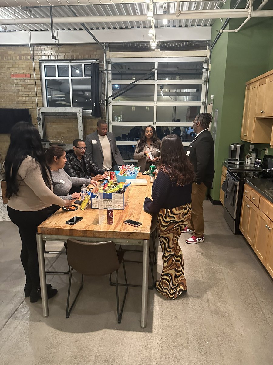 TurnSignl tweet media