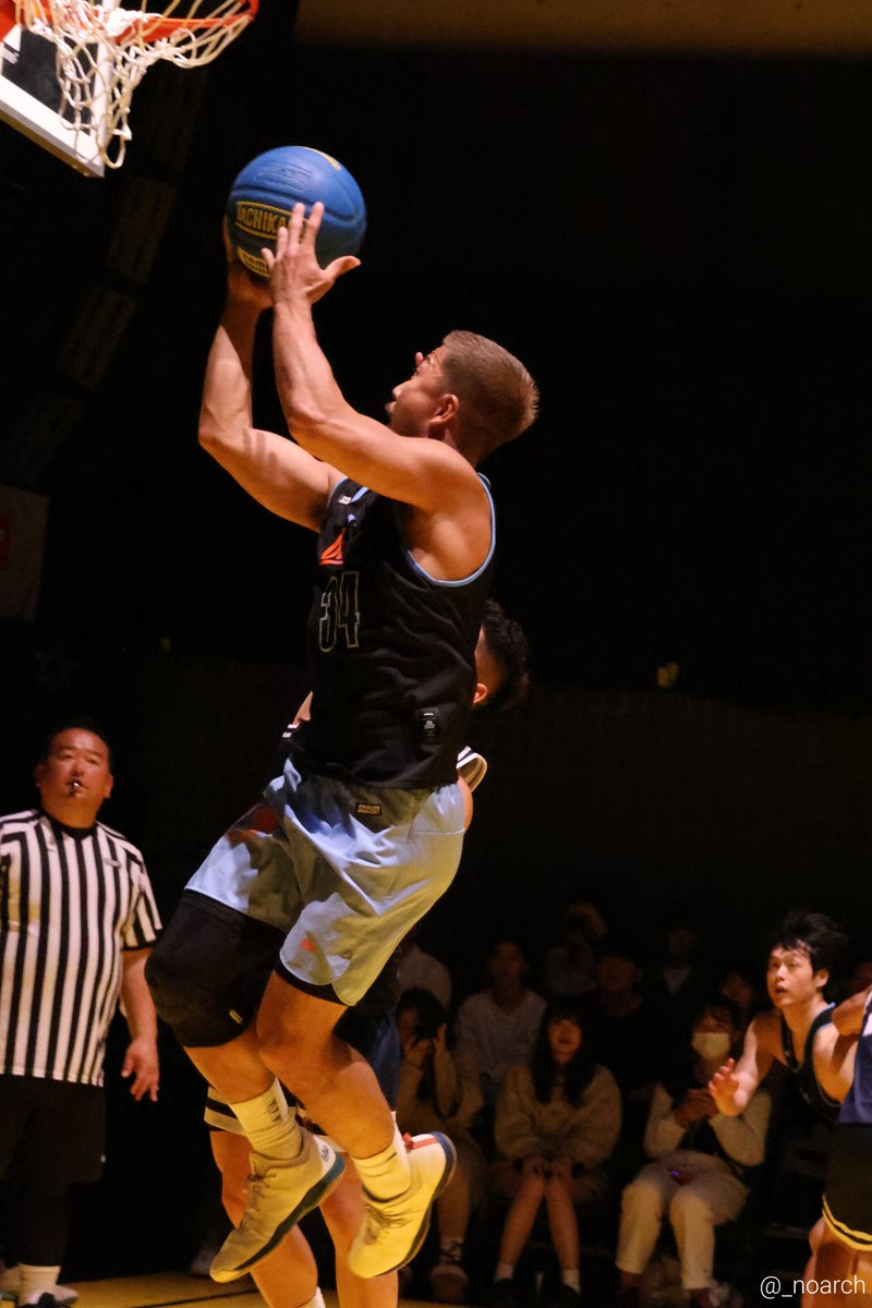 _noarch's tweet photo. IGを更新しました📸
かっこいい写真と楽しそうな写真♡
#SOMECITY_TOKYO
#44STREET
#UNDERDOG_BASKETBALL
2023/11/22 https://t.co/XxQnEjepXw