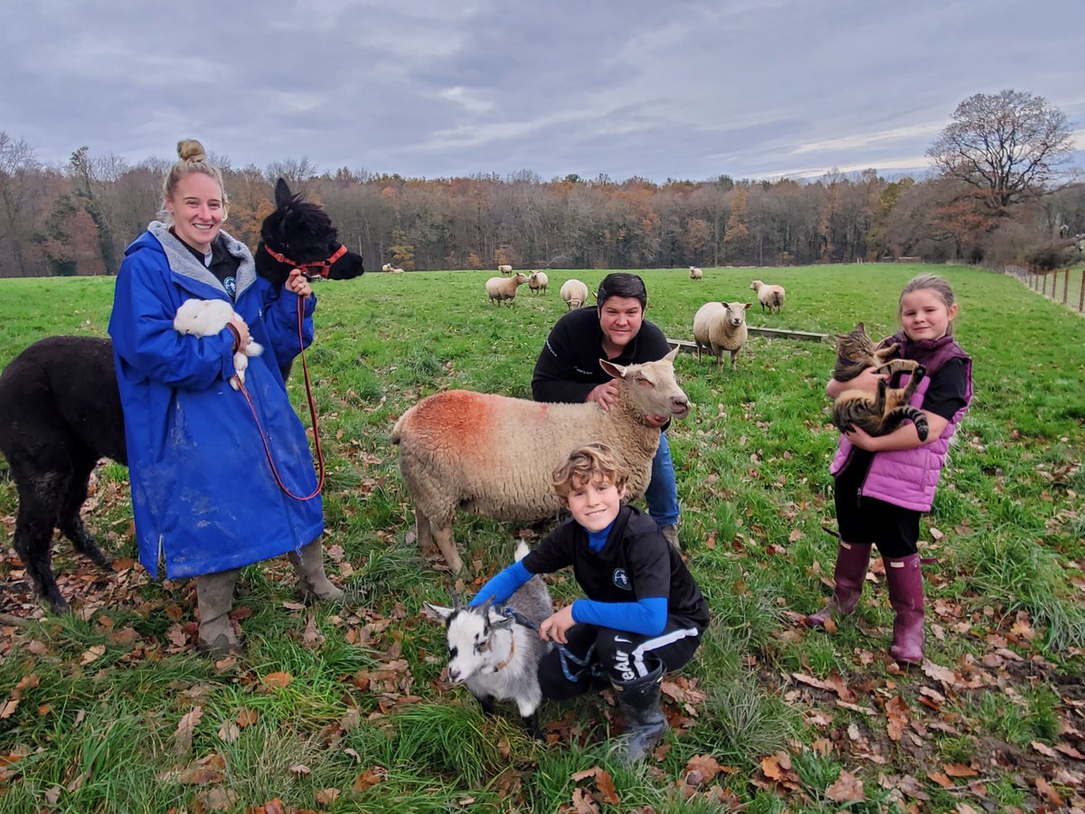 priorityspace's tweet image. Did you know that co-director of Priority Space Adam is also a farmer?! When he's not thinking about business units, offices &amp;amp; workspace, he's tending 30 sheep &amp;amp; assorted other animals! Read our blog for an insight into his other family business:  priorityspace.co.uk/news/walking-t…