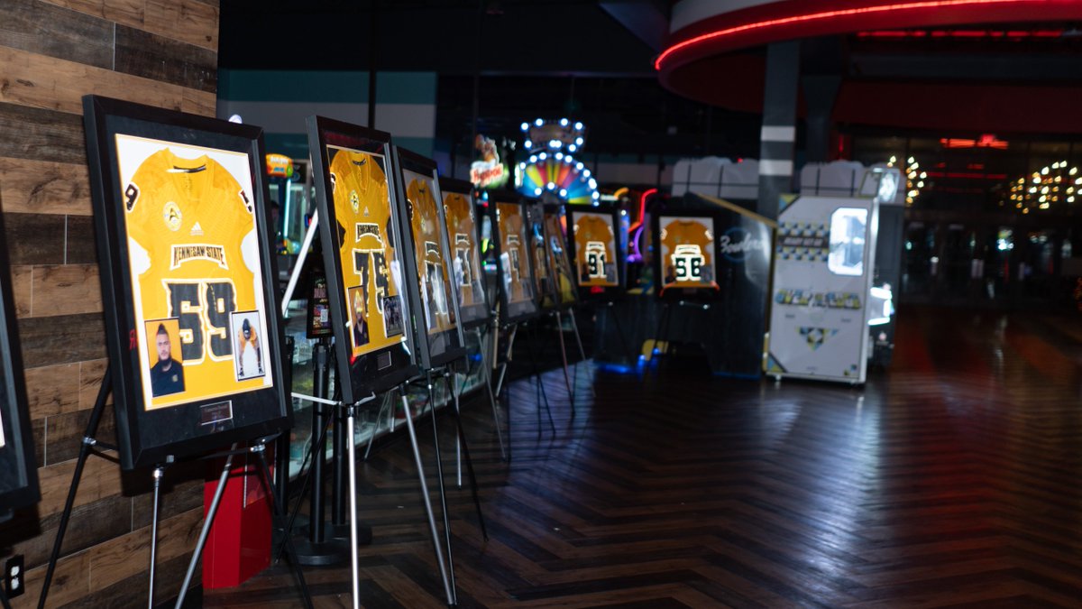 kennesawstfb's tweet image. Forever Owls 🦉

#GoldStandard | #EAT