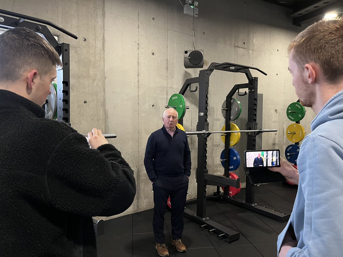 JamesMahonTV's tweet image. Thank you to @HawkinsRunning @scotathletics for providing feature interview sessions for my @UniWestScotland final
year BA sports journalism
students today at UWS Paisley gym. @SBCICreative @UWScreative @UWSalumni @UWSNewsroom