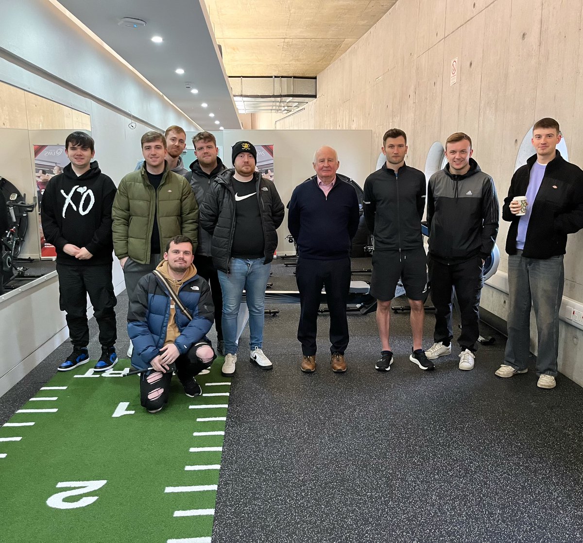 JamesMahonTV's tweet image. Thank you to @HawkinsRunning @scotathletics for providing feature interview sessions for my @UniWestScotland final
year BA sports journalism
students today at UWS Paisley gym. @SBCICreative @UWScreative @UWSalumni @UWSNewsroom