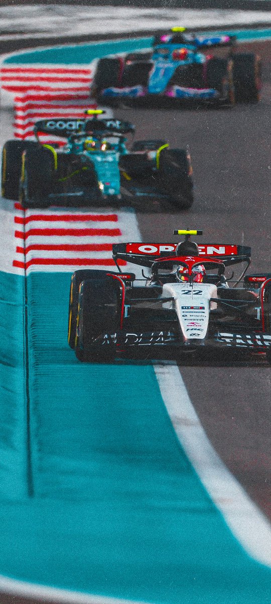 🏁 #AbuDhabiGP 
  ﹂#CarlosSainz, #Verstappen; #F1 #ScuderiaFerrari #redbullracing #Wallpapers4K