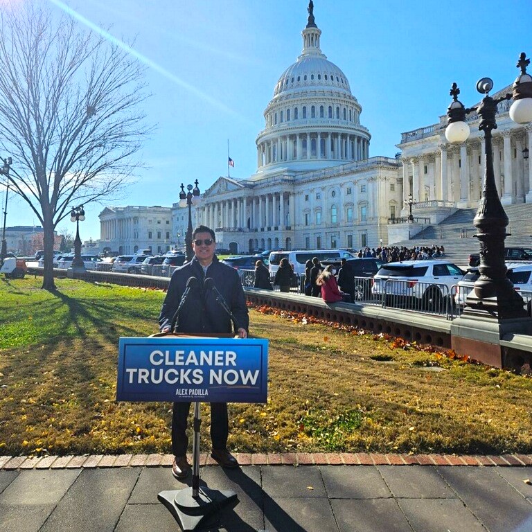 @BaguioNate delivered remarks about removing diesel-fueled trucks from our roads during @SenAlexPadilla’s, @SenWhitehouse’s and @CALSTART’s press conference to highlight the need for @EPA to enact strict GHG emissions.

@EPAMichaelRegan
@terawattinfra 
@forum_zev 
#CleanerTrucks
