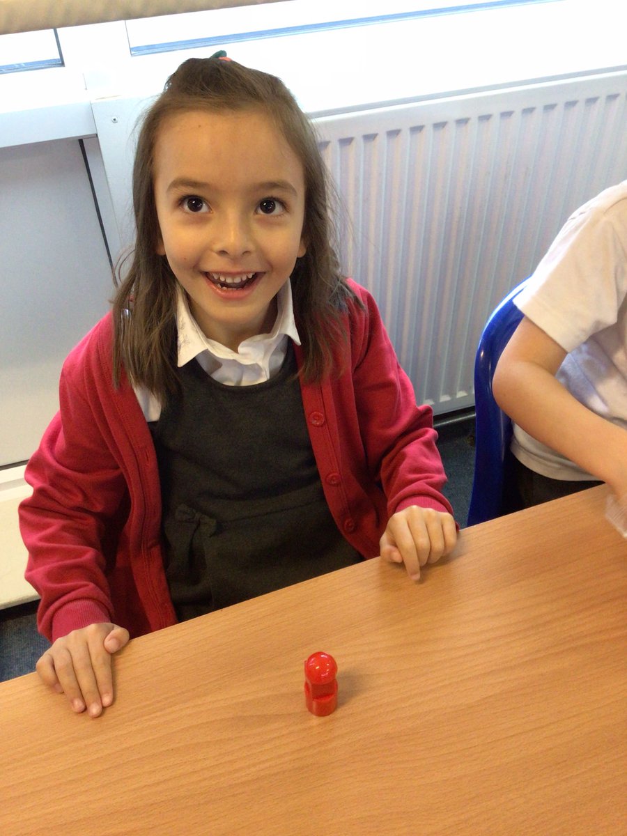 LongshawYear1's tweet photo. In maths this week we have been learning about 3D shapes and their properties. We enjoyed exploring the shapes and finding out which shapes are the best for building with and why. @LongshawAcademy https://t.co/HMRZNl5Nad