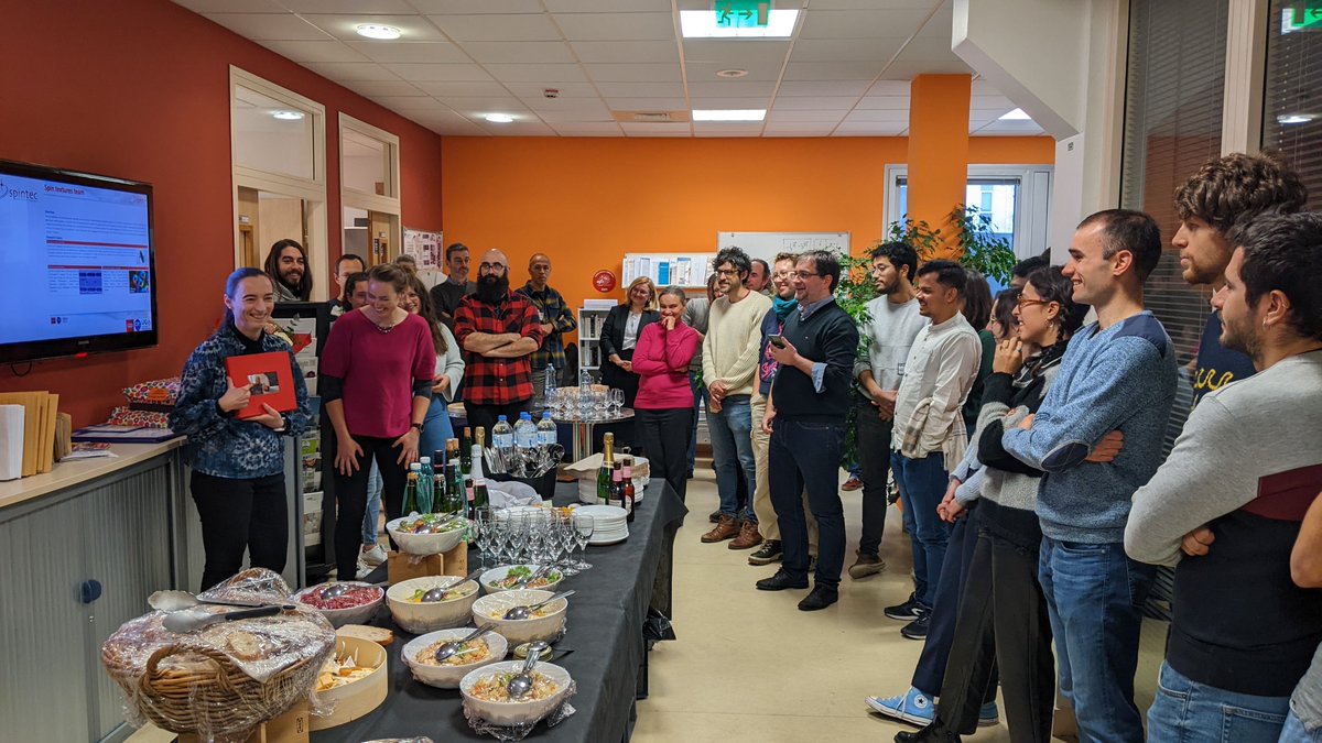 SPINTEC_Lab's tweet photo. Congrats to Hélène Béa on successfully defending her Habilitation (HDR)! Thanks to Jury P. Gambardella (@ETH), A. Thiaville (@LPS_Orsay), A. Barthélémy (@LaboAlbertFert), D. Ravelosona (@C2N_com), @LiliPrejbeanu @SPINTEC_Lab @UGrenobleAlpes @GrenobleINP @cea_grenoble @CNRS https://t.co/zxAXlgewe3