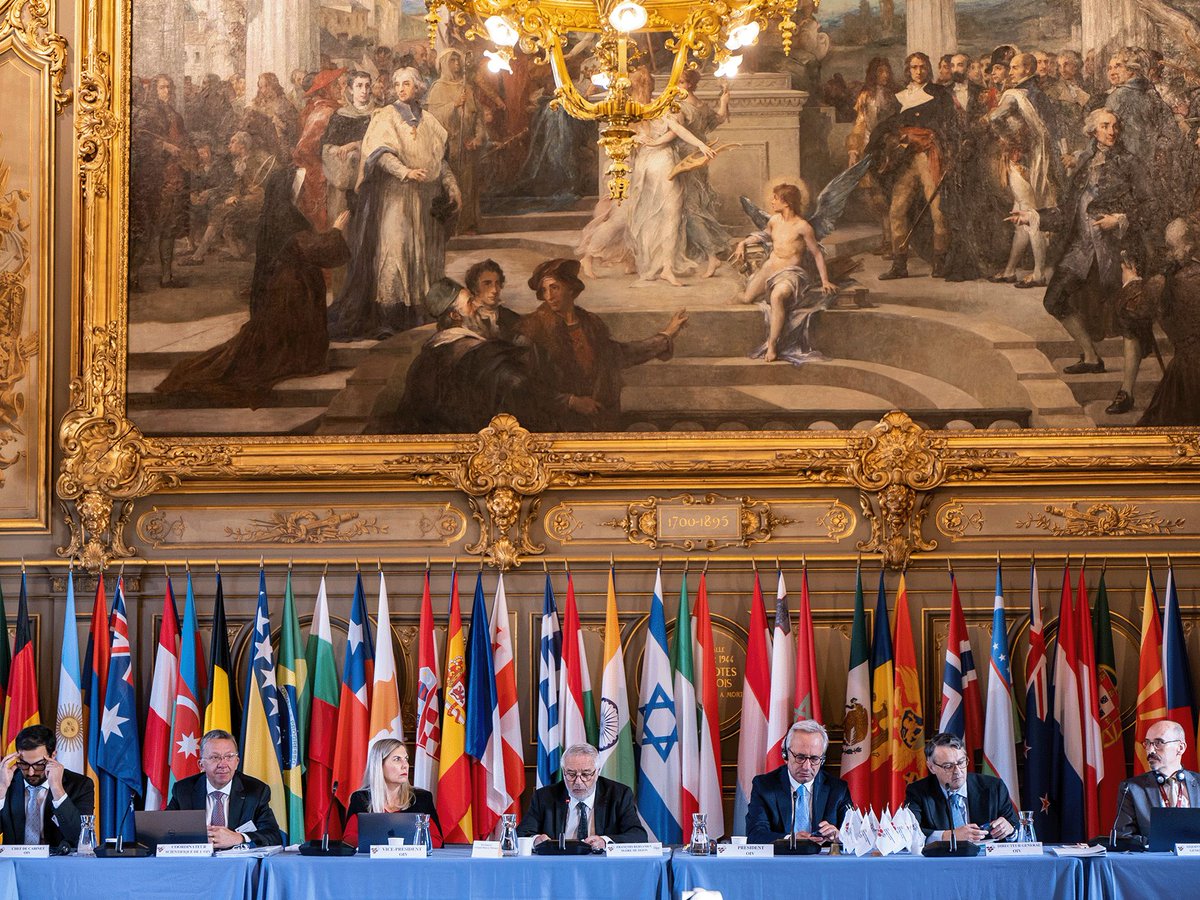 🧑‍💼We are hiring! 

🗺️Do you have experience in international relations? 

🍷Have direct influence and develop external relations with other int organs and stakeholders from the vine and wine sector perspective

🔗Check the offer and apply: buff.ly/46FeieH