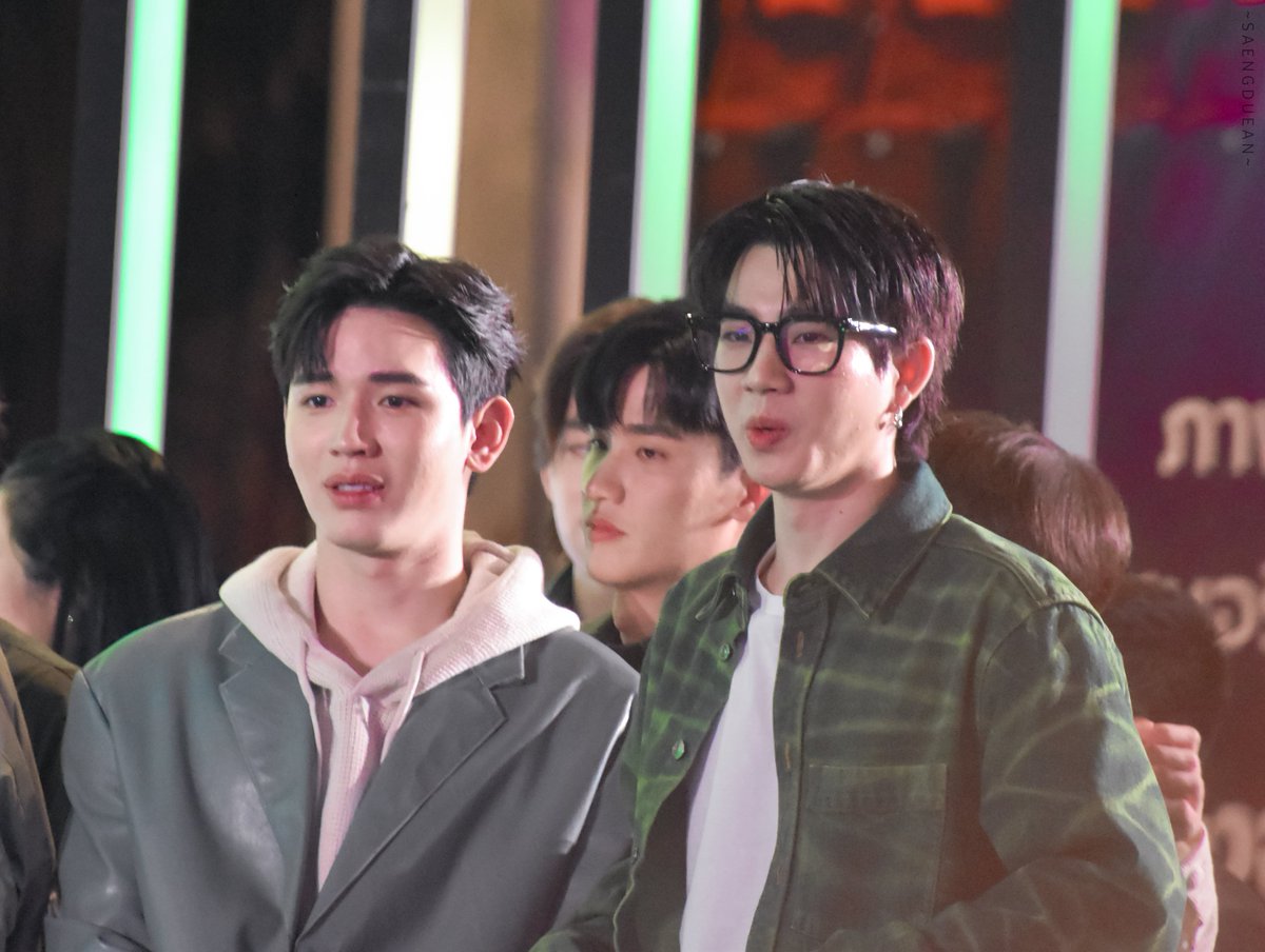 1994SD11's tweet photo. เฮียกับหมวย
#Newwiee #ออฟนิว https://t.co/jxayHdVtxv
