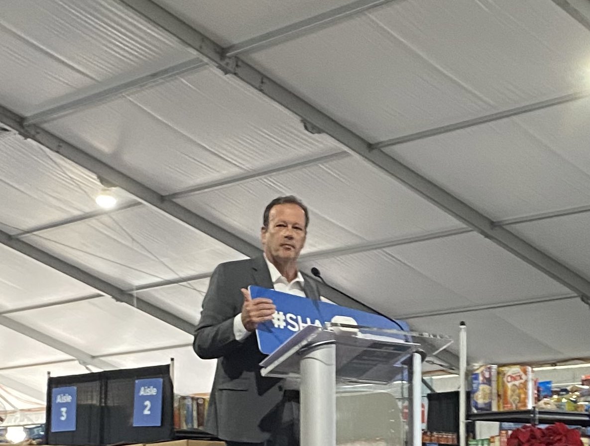 Always wonderful to see the local business community come together for the annual Business Breakfast of Champions in support of <a href="/MetroMinistries/">Metropolitan Ministries</a>.  Thank you <a href="/ITBTampa/">Inside the Box</a> for the great breakfast!  #ShareHope