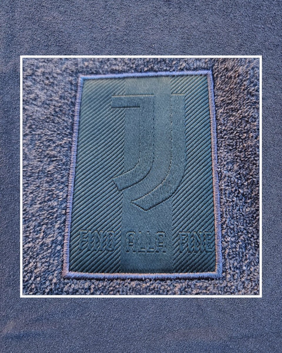Dhem_boost's tweet photo. #KitOfTheDay 👉🏻 @Juventusfc; 23-24 ‘LFSTLR’ Kit by @adidasfootball; Bought from @adidasUS
#JuventusFC / #Sponsorless / #AdidasFootball / #LFSTLRKit / #ForzaJuve / #ImpossibleIsNothing / #IndustrialHeritage / #FinoAllaFine / #Bianconeri / #CreatedWithAdidas / #BadgePorn https://t.co/h9wAwpcRmM