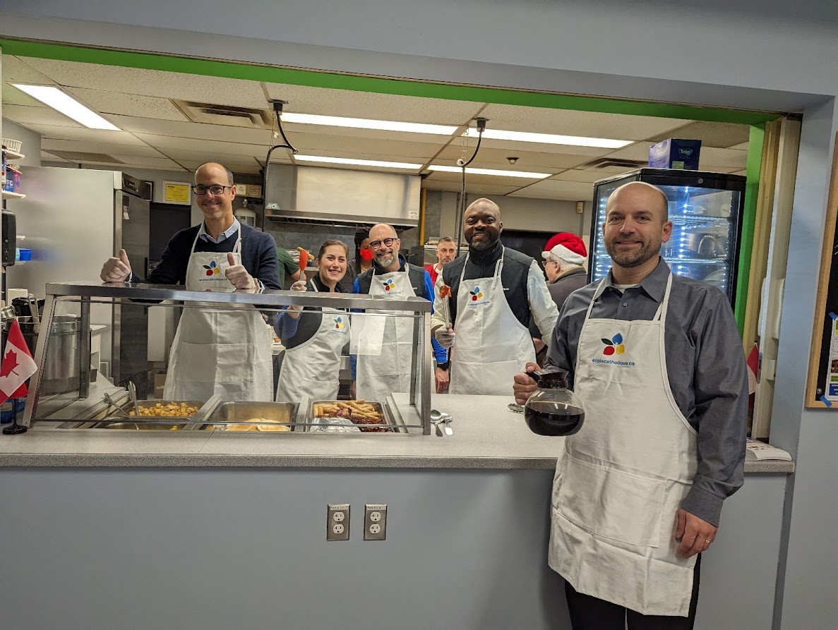 Ce matin, le Conseil des écoles catholiques du Centre-Est a été honoré de participer à la 18e édition du Déjeuner Flocons de Neige, événement devenu une tradition annuelle incontournable pour la communauté scolaire du Centre-Est. 🥞☕🍳

Un montant de 5 000$ a été offert à la
