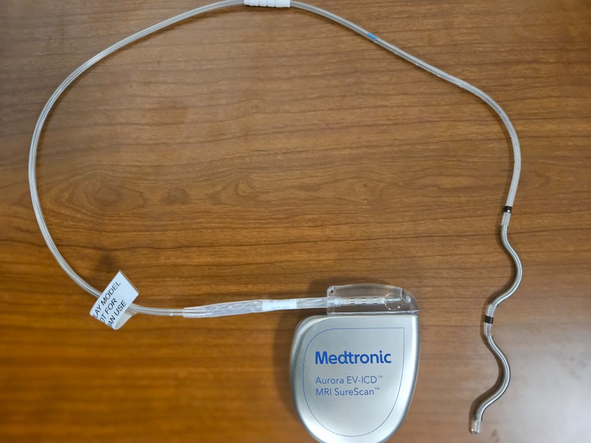 At KU EP, our patients can now be treated with a first-of-its-kind EV-ICD @Medtronic. By placing this in a 28 year-old patient with slow VTach, our dynamic EP team led by the fearless @rheapimentel3 became only the 2nd facility to perform this procedure in the mid-west. #EPeeps