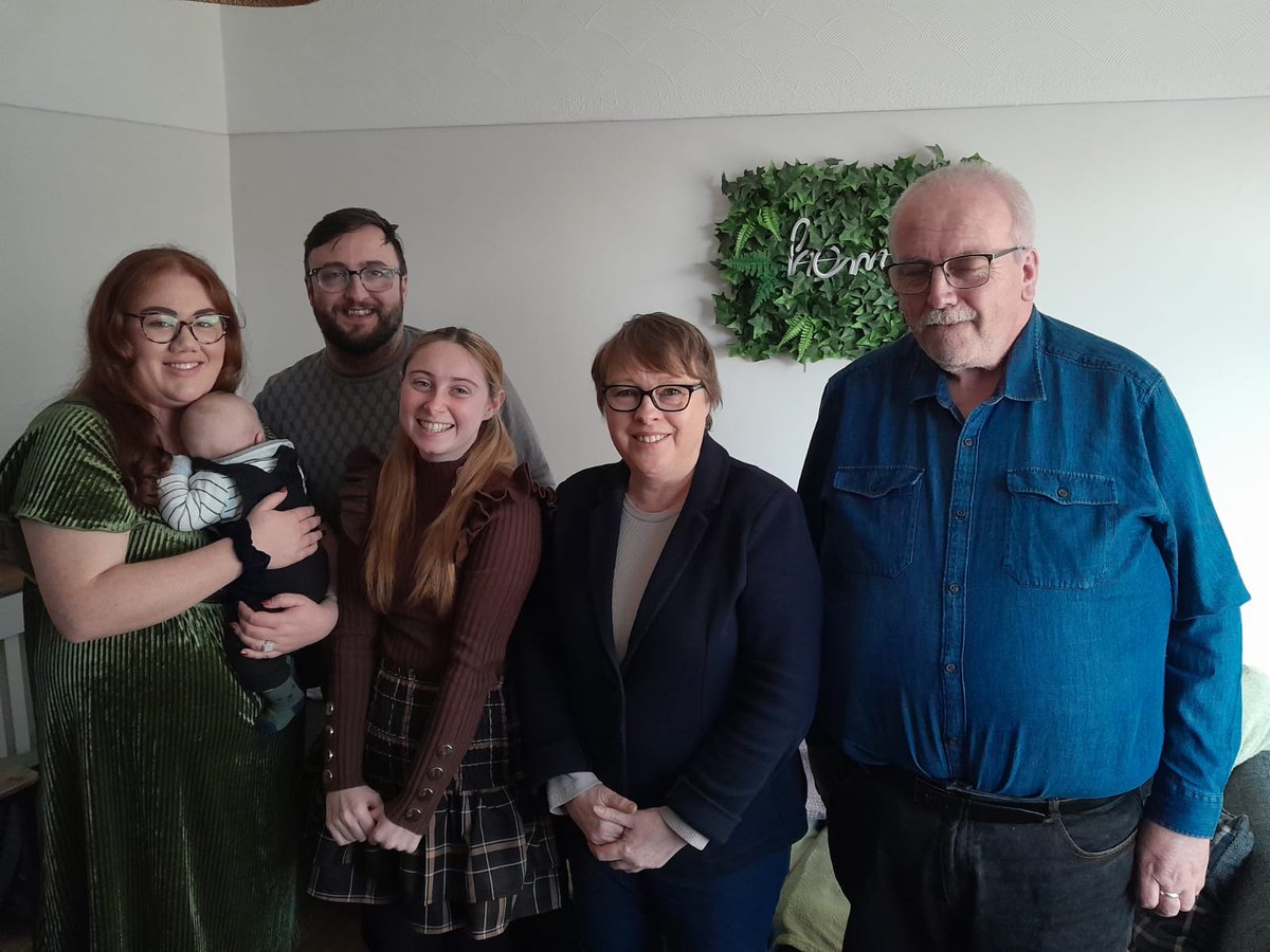 PSSpeople's tweet image. #Liverpool MP @meaglemp visited local Shared Lives family this afternoon 💚

Shared Lives is like #fostering but the big difference is its for adults. Mark and Chelsey are supported by Beth and Craig who also welcomed son, Antony 6 months ago and love life as a #SharedLives fam!