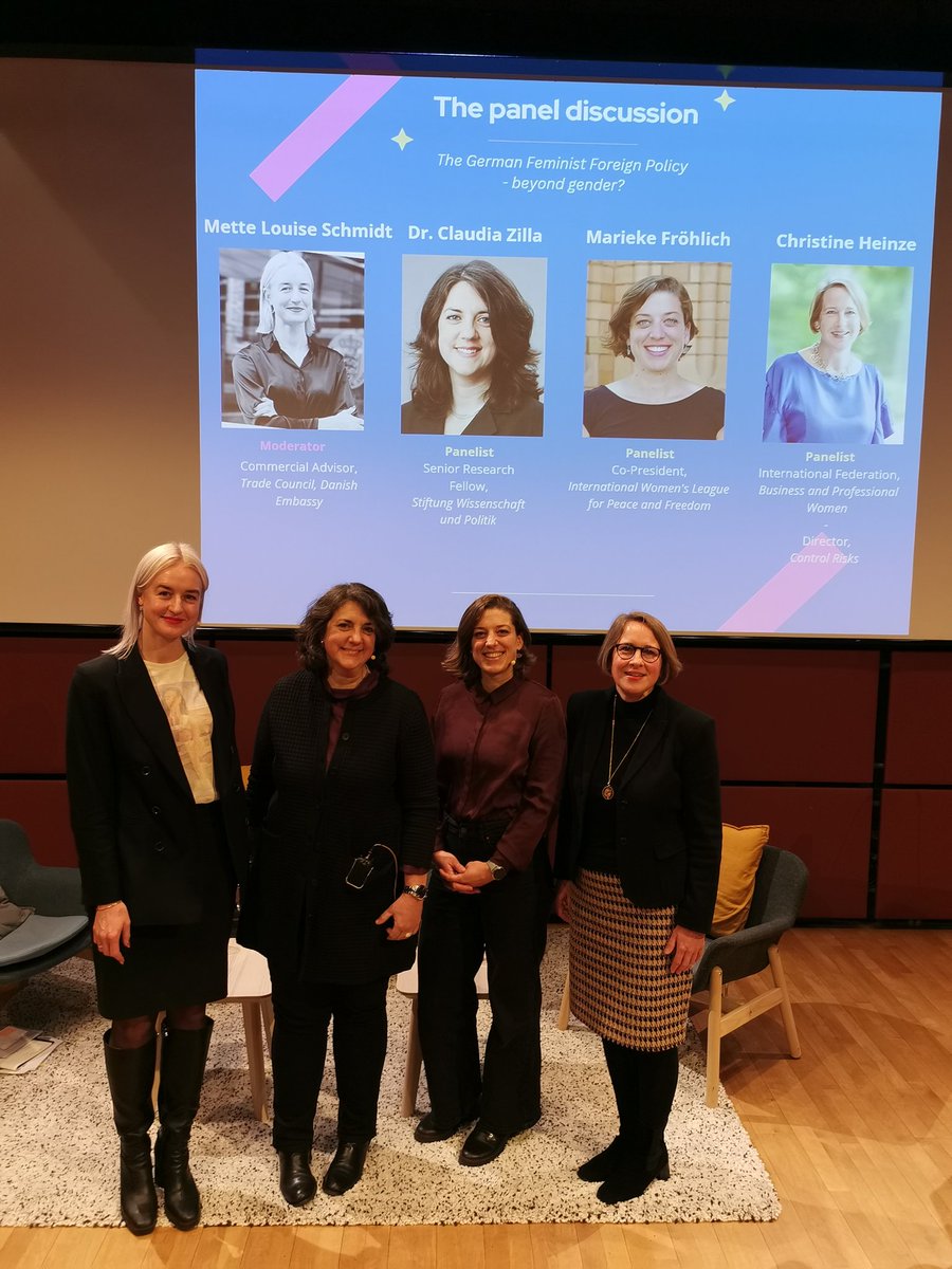Great discussion about #feministforeignpolicy &amp; diplomacy  yesterday with <a href="/claudia_zilla/">Claudia Zilla</a> and Christine Heinze at the Nordic Embassies, with lots of interested young people. Thanks for the great questions Mette Louise Schmidt &amp; Thanks for the invitation <a href="/Daenemark_in_DE/">Dänische Botschaft in Deutschland</a>
