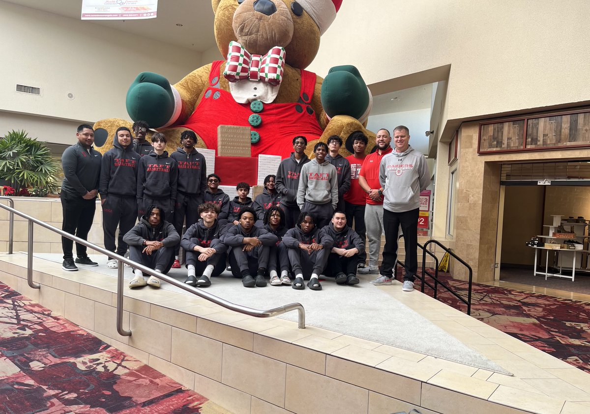 taft_basketball's tweet photo. We are having a great time at the San Angelo Tournament. So fortunate to coach a great group of young men. 1st game today is at 1:30 against EP Americas. ⁦@NISDTaft⁩ ⁦@taft_club⁩ https://t.co/JrUln5IlPr