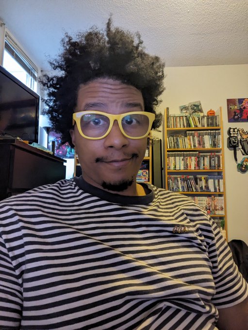 My hair always looks insane when I take it out lol https://t.co/t7lAWAfwuI