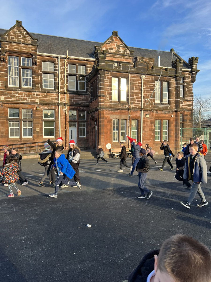 #FalkirkFitmas2023 has arrived at Carmuirs! 🎅🏻. We LOVED having the opportunity to get together as a school and have a sing along to Christmas classics whilst completing our Fitmas mile.  You might recognise a few famous faces in our pictures! <a href="/FalkirkSport/">Falkirk Active Schools & Sports Dev</a> <a href="/carmuirsprimary/">Carmuirs Primary</a>