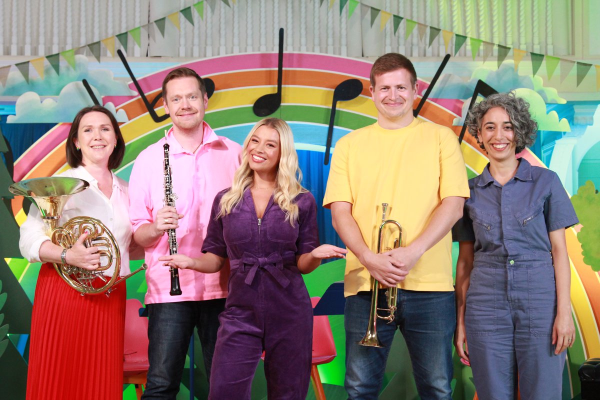 And the final episode (for now!) of the Musical Storyland series will be shown on @CBeebiesHQ today at 4.45pm! 🌈 Watch the musical story of Hans Christian Andersen’s ‘The Little Fir Tree’ as told by @mollyrainford and guest trumpeter @thingwoidaraes .🌲 bbc.co.uk/iplayer/episod…