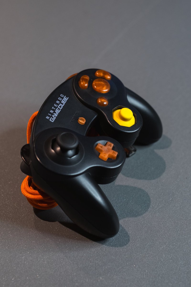 J-Lee's Customs (@jleescustoms) on Twitter photo Modded GCC for SSBU!!
Comes with:
-Digital Triggers
-Snapbackmod
-Tactile-Z
-3m Paracorded Cable
-Resin Casted Buttonset
Looking for around €250,-. DM if interested!
(Pics by <a href="/image_sensu/">Jermo Barbereaux Swaab</a>) Modded GCC for SSBU!!
Comes with:
-Digital Triggers
-Snapbackmod
-Tactile-Z
-3m Paracorded Cable
-Resin Casted Buttonset
Looking for around €250,-. DM if interested!
(Pics by <a href="/image_sensu/">Jermo Barbereaux Swaab</a>)