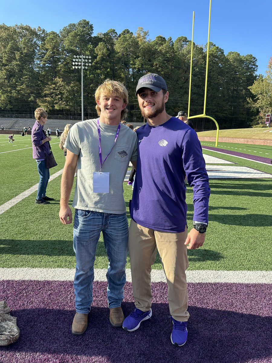 Jackson Bourne (@jacksonbourne7) on Twitter photo Blessed to receive an opportunity to further my education and football career <a href="/OuachitaFB/">Ouachita Football</a>‼️
#bedifferent #AGTG
<a href="/WhitJonesOBU/">Whit Jones</a>
<a href="/MarcAnthony_30/">Coach Marc</a>
<a href="/CoachTurner85/">Coach Turner</a>
<a href="/SHSJacketFB/">YJ Nation Football</a> Blessed to receive an opportunity to further my education and football career <a href="/OuachitaFB/">Ouachita Football</a>‼️
#bedifferent #AGTG
<a href="/WhitJonesOBU/">Whit Jones</a>
<a href="/MarcAnthony_30/">Coach Marc</a>
<a href="/CoachTurner85/">Coach Turner</a>
<a href="/SHSJacketFB/">YJ Nation Football</a>