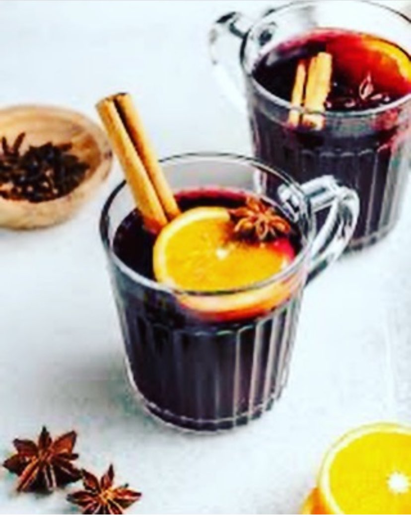 It’s the 1st December and officially cold enough to serve up Mulled Wine! #mulledwine #feezingcold🌬❄️ #wintertime #decembe